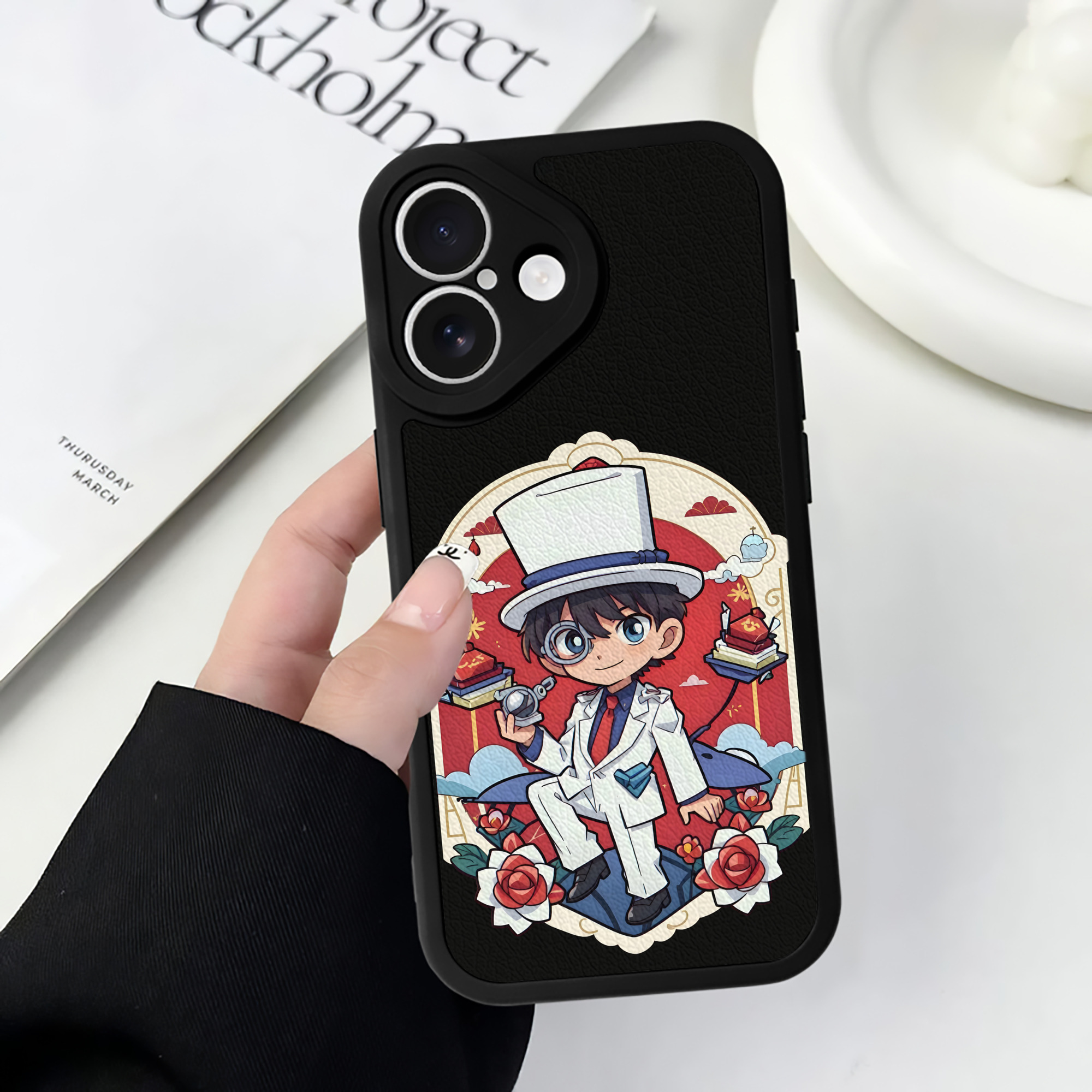（画像用） 名探偵コナン くろば かいと Detective Conan Kuroba Kaito 【iPhone 16シリーズ対応】シリコンスマホケース（レザー調） 材質：シリコン